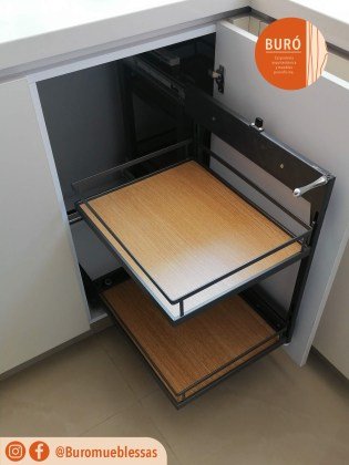 Esquina magica fondo en madera 0.3.jpg